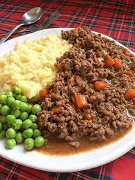 Mince And Tatties 454 G Pack Minced Beef 1 Oxo Beef Stock Cube 1 Large Onion 1 Large Or 2 Medium Carrots Peeled And Minced Beef Recipes Recipes Beef Recipes