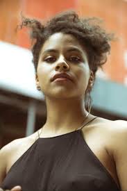 Zazie Beetz : rCelebsWithPetiteTits