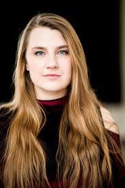 Catherine Simard's Instagram, Twitter & Facebook