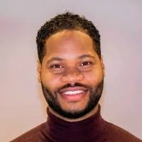 200+ perfiles de «Varlack»