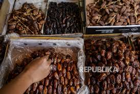 Maybe you would like to learn more about one of these? Empat Jenis Obat Yang Disebut Dalam Alquran Republika Online