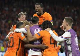 We're still waiting for holanda opponent in next match. Dumfries Se Redime Con Gol Holanda Derrota 3 2 A Ucrania