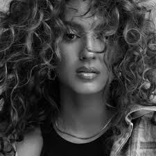 دانلود آهنگ Sweet Isabel از Enrique Iglesias