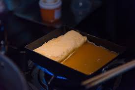 卵焼き器の寿命を伸ばす技 実はフッ素加工はデリケートだった 暮らしの知識 オリーブオイルをひとまわし 卵焼き 食べ物のアイデア レシピ