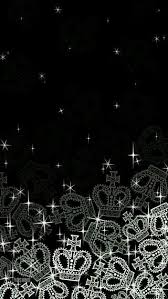 Black And White Crown Pin By Tiffany On Luxury Black And Silver Wallpaper Queens Wallpaper Pretty Phone Wallpaper