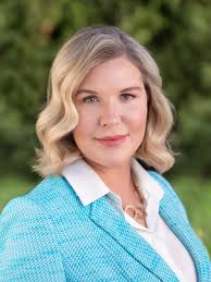 Grace Battle Real Estate Associate in Cashiers North Carolina