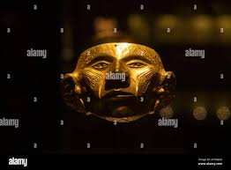 Gold goldsmith hi-res stock photography and images