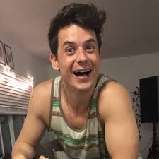 Fundraiser for Matthew Naughton by Chloe Pappas : Replace Matt's stolen  Laptop