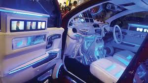 Apapun alasannya, mengeluarkan dan menukar pintu kereta bukanlah proses yang sukar dan tidak perlu mempunyai alat mekanikal yang besar atau mahal. Myvi Akuarium Memukau