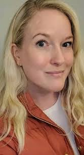 Kristine Holder's Instagram, Twitter & Facebook