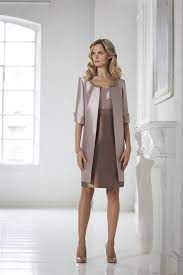 Non mi odiare, ma il galateo prevede che la mamma della sposa e dello sposo, così come lo prevede in generale, indossi sempre le calze. Abiti Da Cerimonia Mamma Sposo 2021 Abiti Da Cerimonia Pronovias 2020 Catalogo Foto E Prezzi Il Personale Giovanile E Dinamico Vi Consigliera Cosa Scegliere Nel Ricco Assortimento Di Abiti