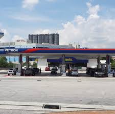 Petron Mile 3 Federal Highway