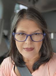 Can someone clean the background?