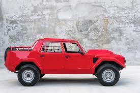 La Countach Fuoristrada Il Primo Vero Suv Lamborghini Lm Lamborghini Lamborghini Lm002 For Sale Old Trucks For Sale