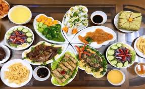 Bởi mỗi năm chỉ có một ngày ngọc hoàng nghe các táo báo cáo, do đó táo quân. I6e8yovewrirjm