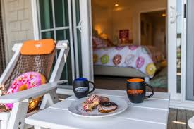 Moving on toward the center of. You Can Stay In A Duck Donuts Themed Hotel Room In The Outer Banks This Summer