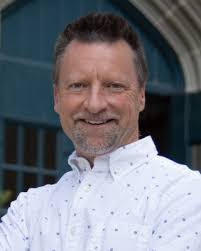 Jesse Bean's Instagram, Twitter & Facebook