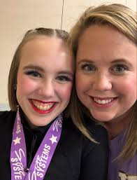 Wishing the happiest of birthdays to our Miss Lisa 🎉 We hope you have a  wonderful day! Happy Birthday tutu you! 🩰