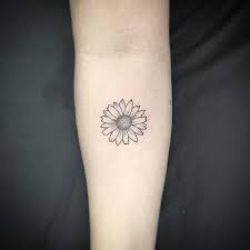 Pin By Klara Togsverd On Tattoo Sunflower Tattoo Shoulder Sunflower Tattoo Sunflower Tattoo Small