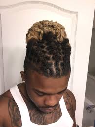 pin von marcus davis auf locs haar styling frisuren fur dreads flechtfrisuren manner