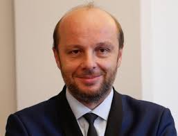 Cała polska tak patrzy, ale ja muszę bronić rzeszowa i rzeszowian. Ayntf1seyinqqm