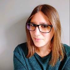 Gillian Field's Instagram, Twitter & Facebook