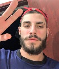 A true relationship is two imperfect people refusing to give up