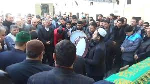 Kadiri tarikatı hanbeli mezhebine mensup abdülkâdir geylani tarafından 12. Tarikat Seyhi Topraga Verildi