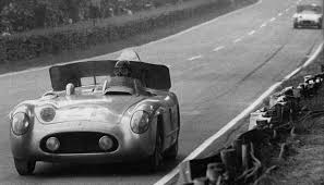 Le Mans 1955 Mercedes 300 Slr With Airbrake Fitted Due To Drum Brakes Being Inferior To The Discs Of Rival Classic Racing Cars Le Mans Mercedes Benz Classic