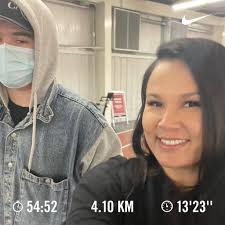 Day1: Flashback to crib with my lady and some tasty beers celebrating  women! Pretty sure she whooped me too. #challengedone