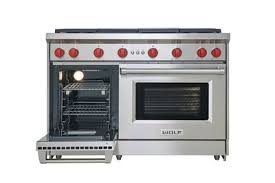 Each dual stacked, sealed burner has both an upper and a lower tier of flames. 48 Gas Range 6 Burners And Infrared Griddle Wolf Rangetop