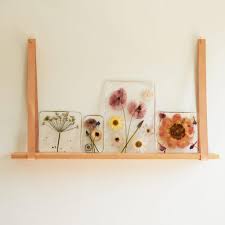 Here's how to get the most out of your cut flowers. Make The Season S Flowers Last With These Dried Flower Panes Pavilion Books