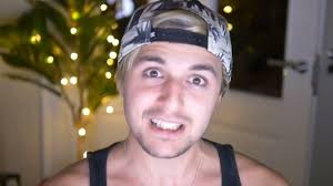 malamadre (@paintingblack_)