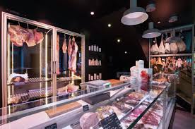 J Go La Boucherie A Toulouse On Behance Butcher Shop Retail Design Meat Shop