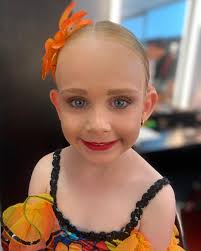 One of my favourite days every year!! 💃🏼🤩🥂 CONCERT DAY!!!  Congratulations to all at Halloran Dance for another incredible couple of  shows! The dedication the teachers and students put in is evident