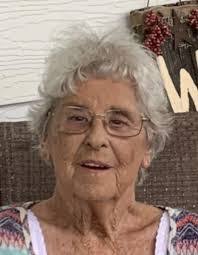 Lorene Bray's Instagram, Twitter & Facebook