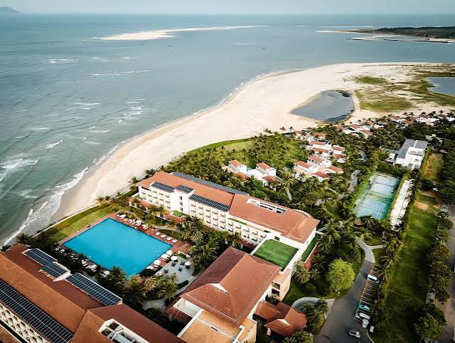 Tận hưởng không gian biển Cửa Đại yên bình và thuận tiện kết hợp nghỉ dưỡng với hành trình khám phá phố cổ Hội An.