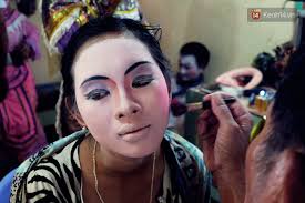 Gánh hát bội trăm tuổi trên đảo Phú Quý tồn tại hơn 100 năm