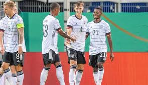 Prosieben zeigt heute das spiel gegen holland zur besten sendezeit. U21 Dfb Team Darum Sind Joko Und Klaas Heute Die Co Kommentatoren