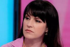 Laura Mark's Instagram, Twitter & Facebook