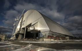 Peste citeva zile se implinesc 29 de ani de la producerea accidentului nuclear produs la centrala de la cernobil. Nou Sarcofag De 108 Metri InÄlÈime Èi 36 000 De Tone La Cernobil Newsweek Romania