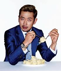 Always supporting everybody's favorite oppaya~~. Dug More Of Hyun Bin In Esquire Korea S April Issue Complete Spreads Of Thai Heartthrob Mario Maurer The Berlin File S Ha Jung Woo Hyun Bin Jung Woo Korea