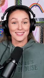 Kelly Clarkson Guest Tunnel