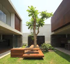 Building an interior courtyard design, spaces defined by walls on four sides, draws natural light and air of the outdoors into the center of your home. 10 Stunning Structures With Gorgeous Inner Courtyards