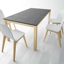 Table à manger bois massif au meilleur prix parmi le plus grand choix du web sur meubles.fr. Table En Dekton Extensible Avec Pieds En Bois Massif Lakera 4 Pieds Com