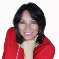 Linda Bruns's Instagram, Twitter & Facebook