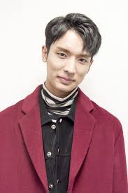 I Can T Get Over The Fact He S 98 Line He Looks Wayyyyy Older Yuto Pentagon Pentagon Rapper