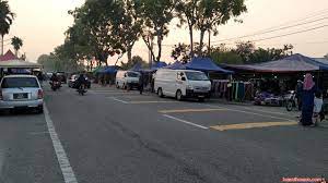 Tujuan saya asalnya nak cari seluar pelikat di pasar kemboja parit buntar menemui kegagalan. Sakan Lelong Baju Raya Di Pasar Kemboja Parit Buntar