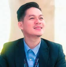 Batangas 1st District Rep. Leandro Leviste has accused CWS party-list Rep.  Edwin Gardiola of “pre-ordering” infrastructure and farm-to-market road  projects worth more than P22 billion. He alleged that several firms linked  to