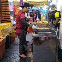 These birds you see can either be found in the zoo, discovery channel, national the sight of these birds, walking about, flying all over was just mesmerising; Pasar Malam Seksyen 8 Kota Damansara Kota Damansara Petaling Jaya Selangor